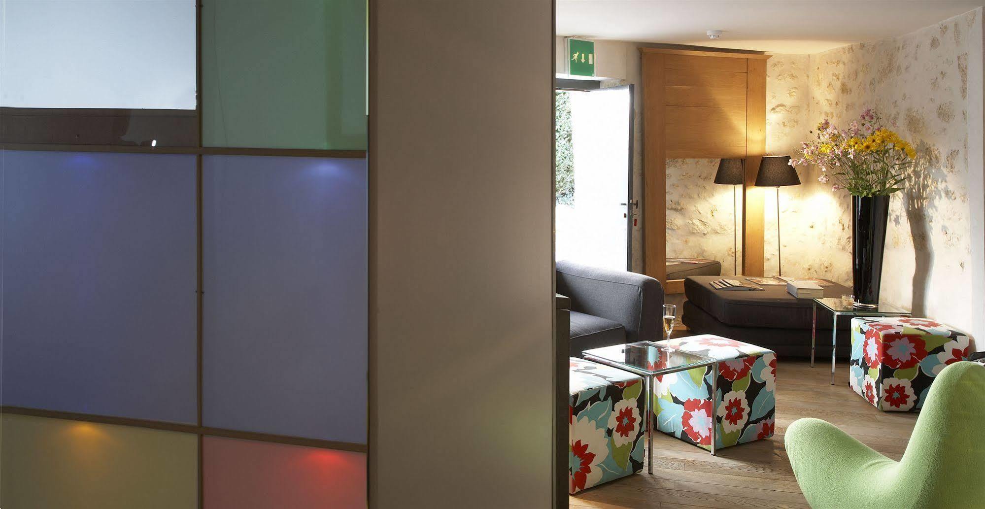 Design Hotel Des Francs Garcons Saint-Sauvant  Ngoại thất bức ảnh