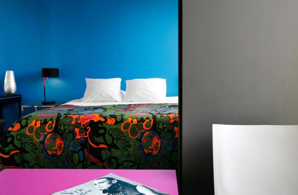 Design Hotel Des Francs Garcons Saint-Sauvant  Phòng bức ảnh